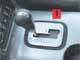 Nissan Pathfinder. Автоматическая КПП предлагает возможность ручного переключения. В «мануальном» режиме 1 коробка сама не переключается на пониженные, но при остановке переходит на первую. 
