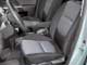 Mazda5. Передние кресла Mazda5 комфортнее, чем в Opel Zafira. Диапазон регулировок у «пятерки» больше.