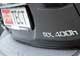 Lexus RX 400h. Эта цифра на крышке багажника показывает символический объем мотора, которому больше соответствует реальная мощность машины.