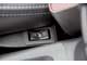 Mitsubishi Outlander XL. Кнопки обогрева передних сидений сразу не найти. Они спрятаны с внутренних сторон кресел.