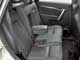 Chevrolet Captiva. Водительское сиденье комфортно – боковой поддержки как таковой нет, зато все регулировки оснащены электроприводами. На втором ряду просторно, а наклон спинок дивана можно регулировать. 