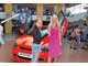 27 июля в шоу-руме компании «Автосоюз», которая и предоставила ей машину, состоялся открытый аукцион по продаже эксклюзивного тюнингового VW Golf V с дверьми-крыльями а-ля Lamborghini
