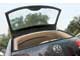 VW Touareg 3.0 TDI. Небольшие легкие вещи можно забросить в багажник прямо через открывающееся заднее стекло.