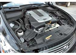 Этот 3,5-литровый V6 применяется на Infiniti разных классов. В конфигурации для европейской G35x он развивает мощность 315 л. с.