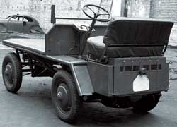 Plattenwagen использовался как легкий грузовичок для перевозок между цехами.