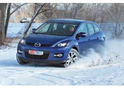 В штатных режимах движения СХ-7 остается переднеприводным автомобилем. Но при пробуксовке передка момент по осям распределяется в пропорции 60:40.