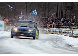 На СУ4 помимо Себастьяна Лоэба сошли дебютант WRC Пер-Гуннар Андерссон и победитель пролога Крис Аткинсон. Шведа подвела фирменная болезнь Suzuki – прокладка двигателя, австралийца – собственная горячность.
