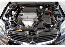 Mitsubishi Galant. Мотор и АКП Galant подкупают своими быстрыми откликами на работу педалью газа. 