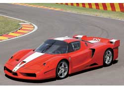 Голландский производитель игрушек, компания Berg начала выпуск лицензионной версии суперкара Ferrari FXX, предназначенной для детей. В отличие от оригинала, тираж которого составил всего 29 авто, FXX от Berg не оснащен мотором. Привод на колеса осуществляется с помощью педалей. Все остальные атрибуты – как у настоящего Ferrari. 