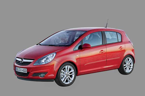 У пятидверной версии Opel Corsa иной дизайн, чем у трехдверной.