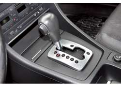 В КП Multitronic – автоматический режим работы, Sport и «ручной», позволяющий самостоятельно выбирать, на какой из 6 запрограммированных передач ехать.