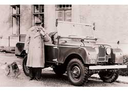 В 1953 году Черчиллю на 80-летие подарили Land Rover.
