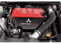 У нового мотора усилены стенки между цилиндрами. Cистема MIVEC теперь меняет время и высоту подъема клапанов на впуске и на выпуске.