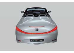 Учитывая поразительную схожесть с салоном серийного Civic, интерьер нового прототипа OSM уже не кажется столь футуристичным. В таком виде он запросто подошел бы для массовой спортивной модели Honda.