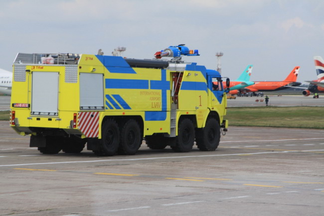 Аэродромный пожарный автомобиль АА-12-150
