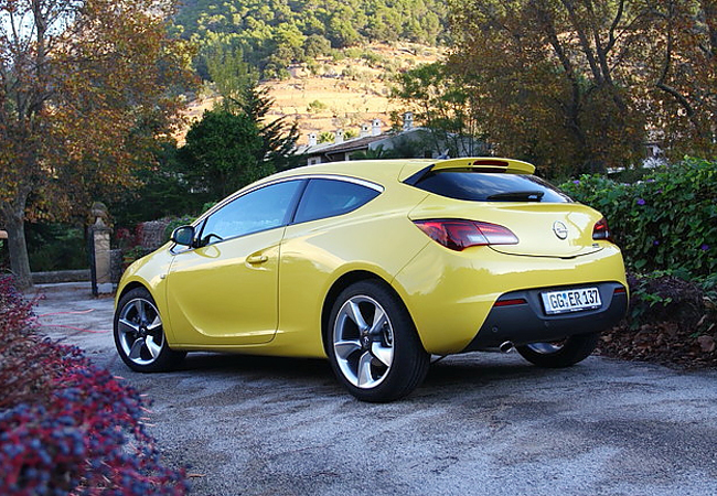 Новый Opel Astra GTC