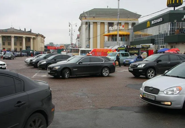 Численность ГАИ и парковка в Киеве