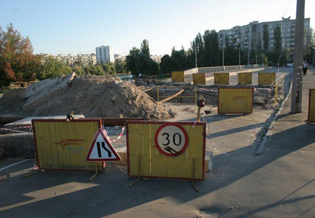 Какие дороги в Киеве будут не латать, а ремонтировать