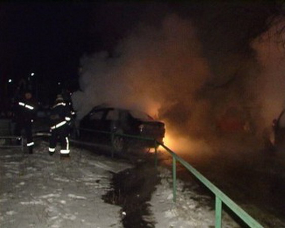в Киеве  сожгли автомобиль
