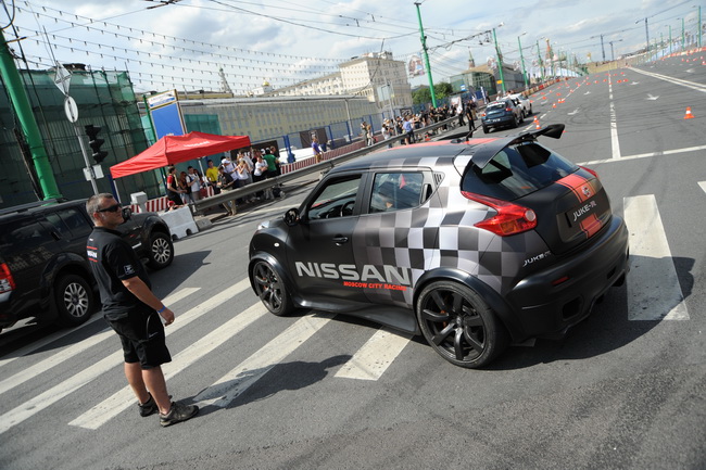 Новинки Nissan на Московском международном автомобильном салоне 2012