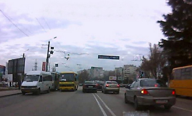 ГАИ Севастополя гонялась за Mercedes Е-Class