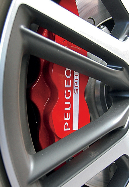 Тест-драйв Peugeot RCZ R