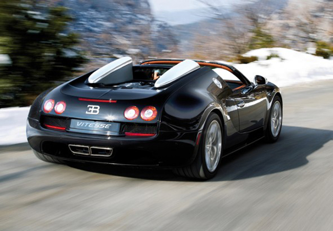 гиперкар Bugatti Veyron