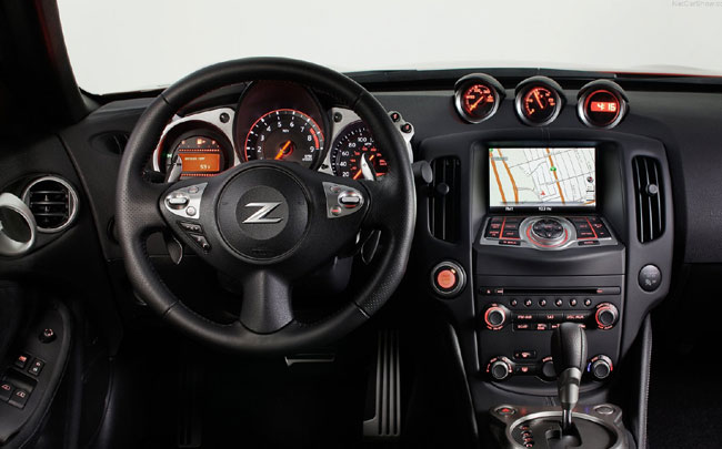 Представлен обновленный Nissan 370Z