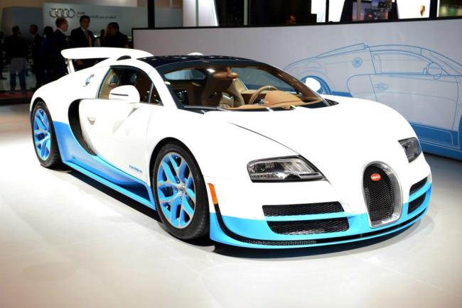 Автосалон в Катаре: Bugatti Veyron Grand Sport Vitesse