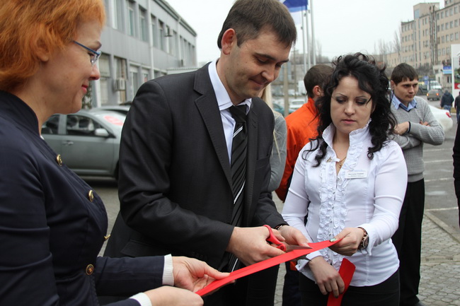 Новый автоцентр Geely в Николаеве