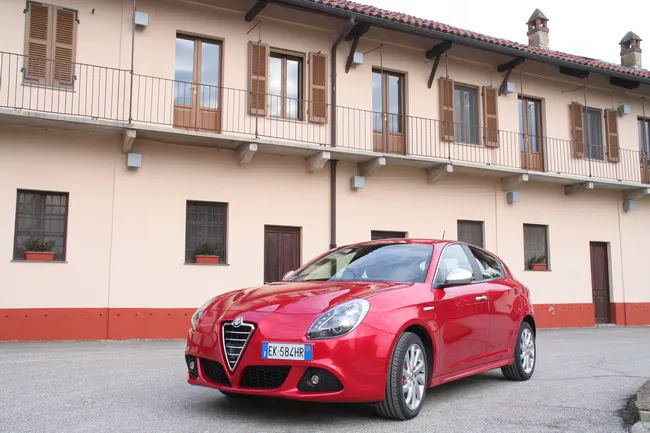 новая АКП с двумя сцеплениями TCT для Alfa Romeo Giulietta