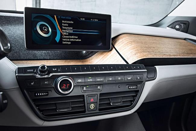 BMW i3 похвасталась своей экологичностью 