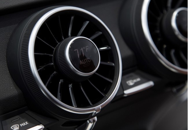 Audi представила интерьер новой ТТ