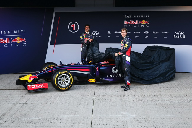 Red Bull Racing, Mercedes и Force India представили новые болиды