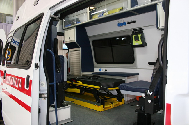 «АИС» предоставит украинским медикам автомобили скорой помощи