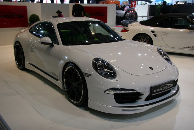 Speedart представил на Женевском автосалоне 2012 белые спорткары на базе Porsche