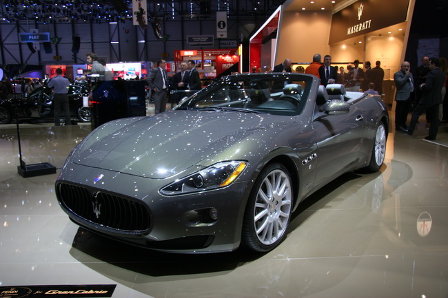 На Женевском автосалоне 2012 компания Maserati презентовала кабриолет GranCabrio Fendi