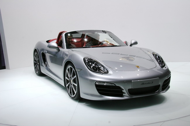 На Женевском автосалоне 2012 компания Porsche презентовала новый Boxster S