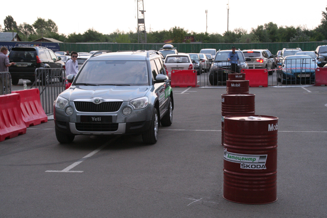 Тест-драйв автомобилей: Skoda учит безопасности