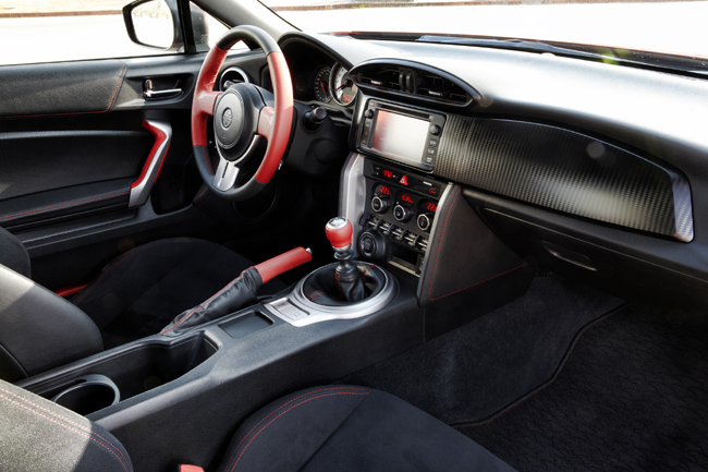«Автоцентр» проводит тест-драйв Toyota GT 86