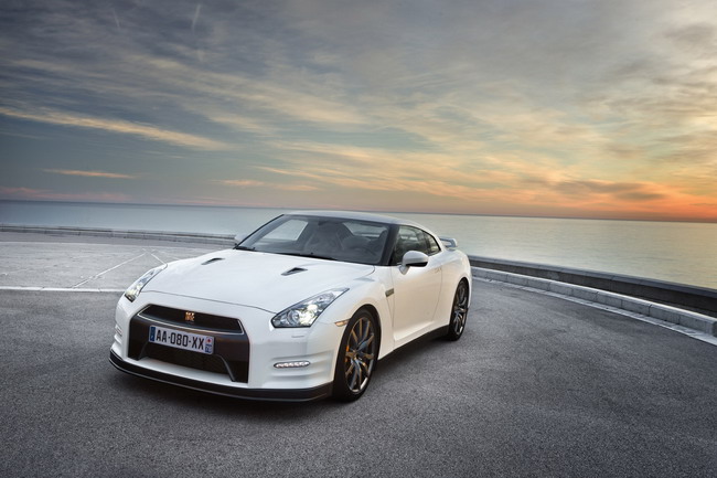 Nissan GT-R