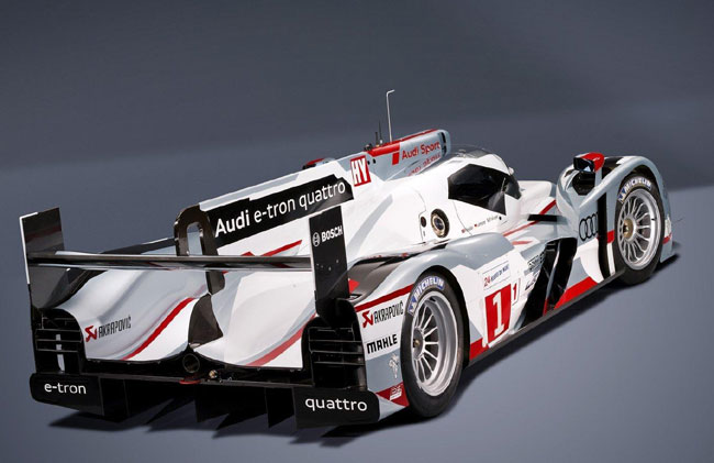 Представлен гоночный гибрид Audi R18 e-tron quattro
