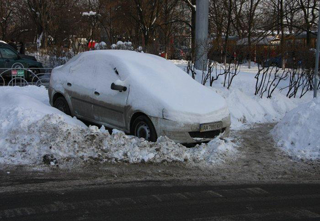 Брошенные авто в Киеве