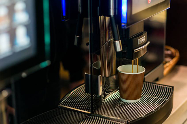 Сеть заправок WOG закупила кофе-машин на 3,5 млн. евро