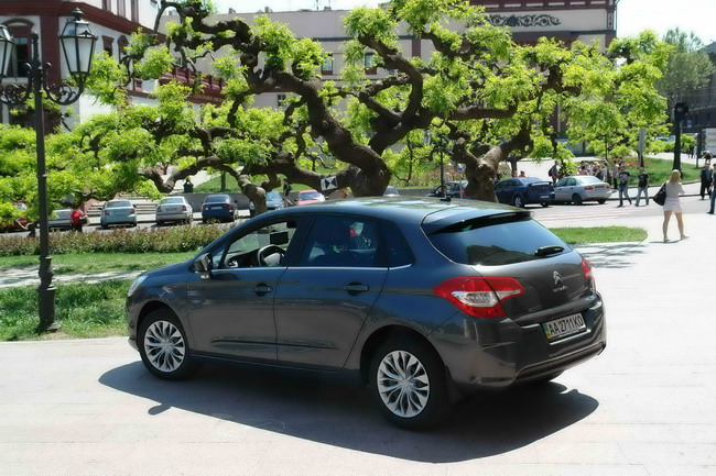 презентация нового поколения Citroen С4