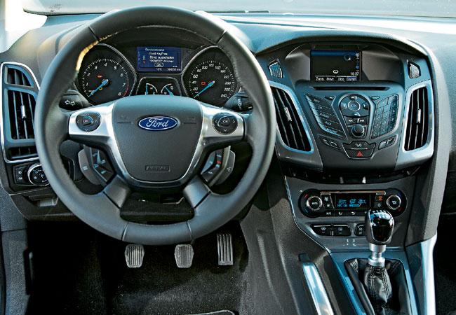 Новый Ford Focus против Opel Astra и VW Golf