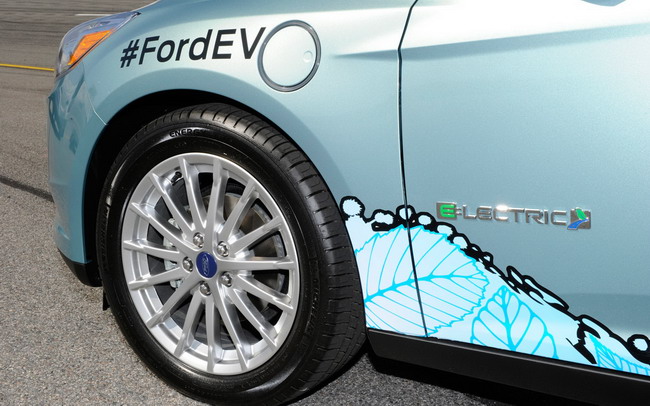 Ford Focus станет автомобилем безопасности в NASCAR