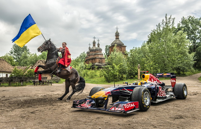 болид Red Bull Racing