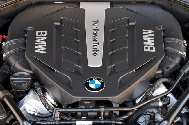 Обновленные модели BMW 7-й серии