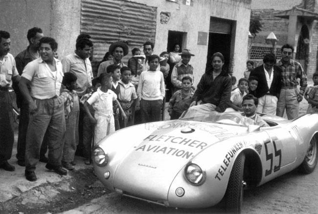 «Заводские» Porsche стартуют в легендарной «Mille Miglia»